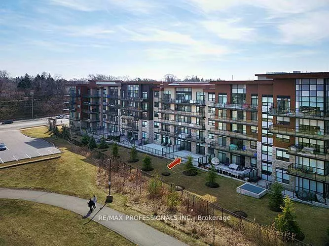 1575, Lakeshore, Clarkson, Mississauga