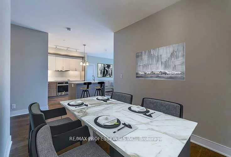 1575, Lakeshore, Clarkson, Mississauga