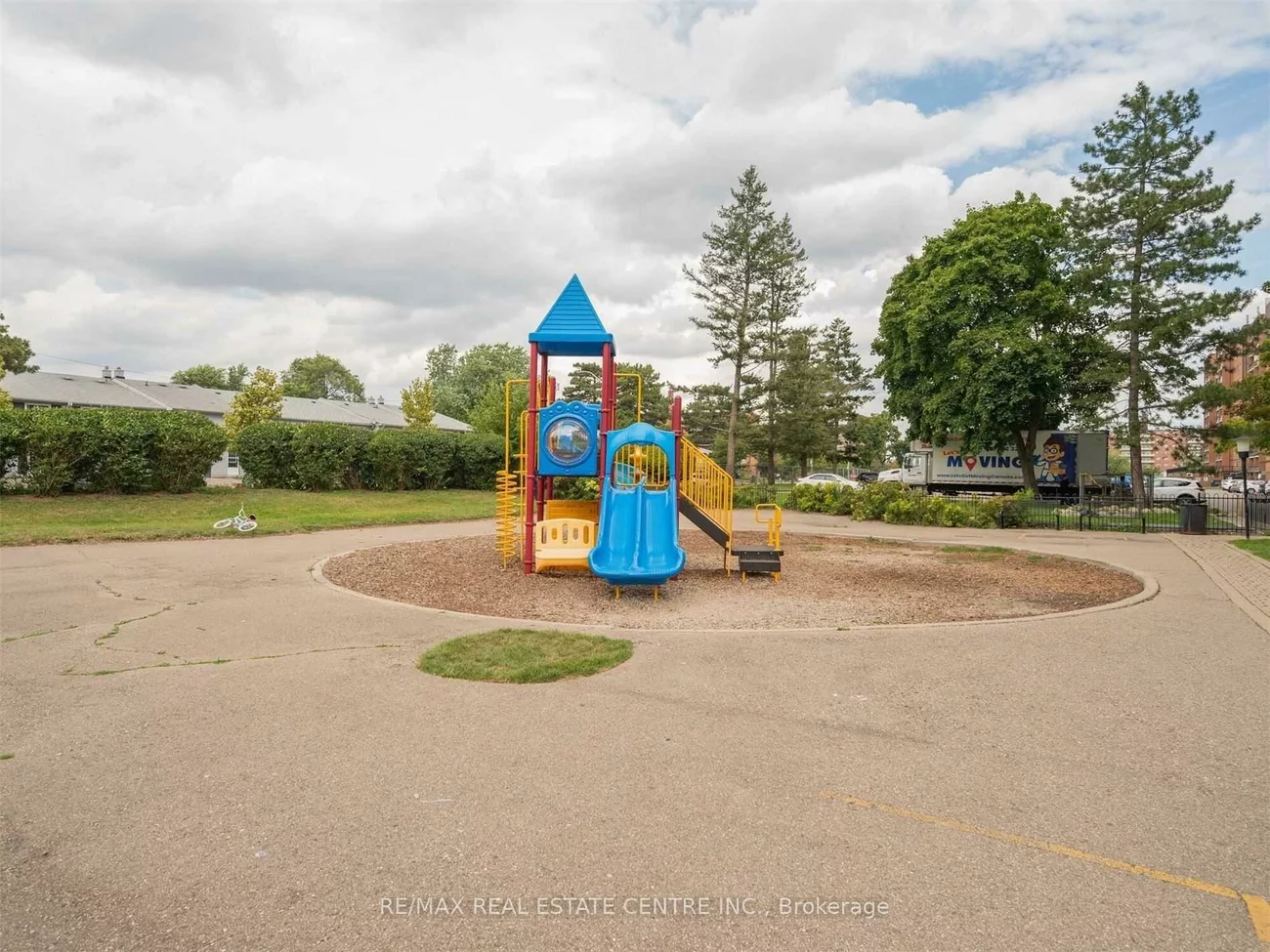 1615, Bloor, Applewood, Mississauga