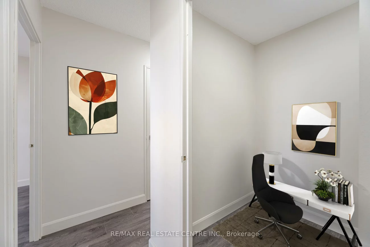 1615, Bloor, Applewood, Mississauga