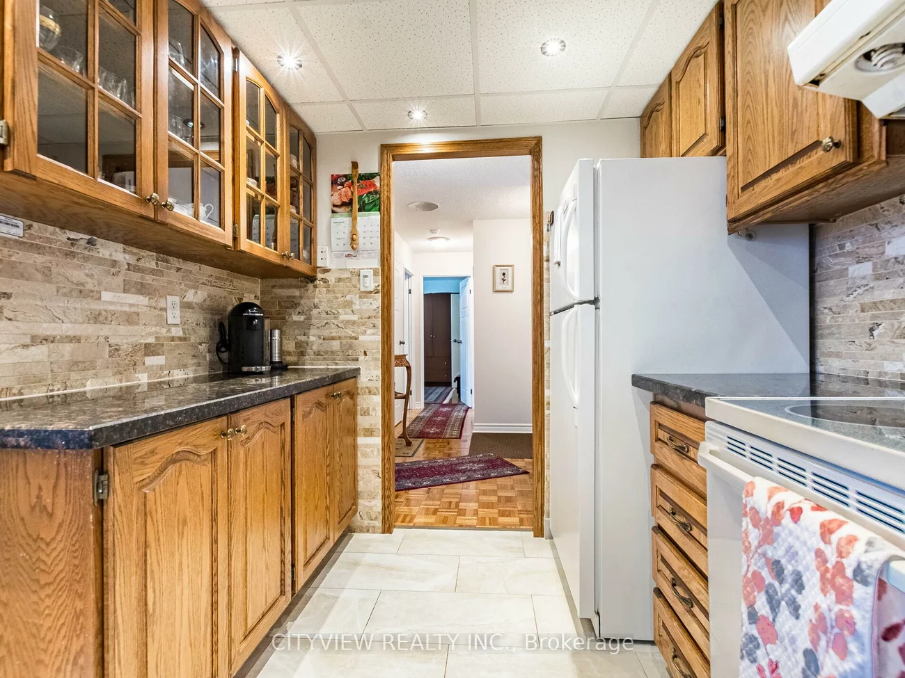 3700, Kaneff, Mississauga Valleys, Mississauga