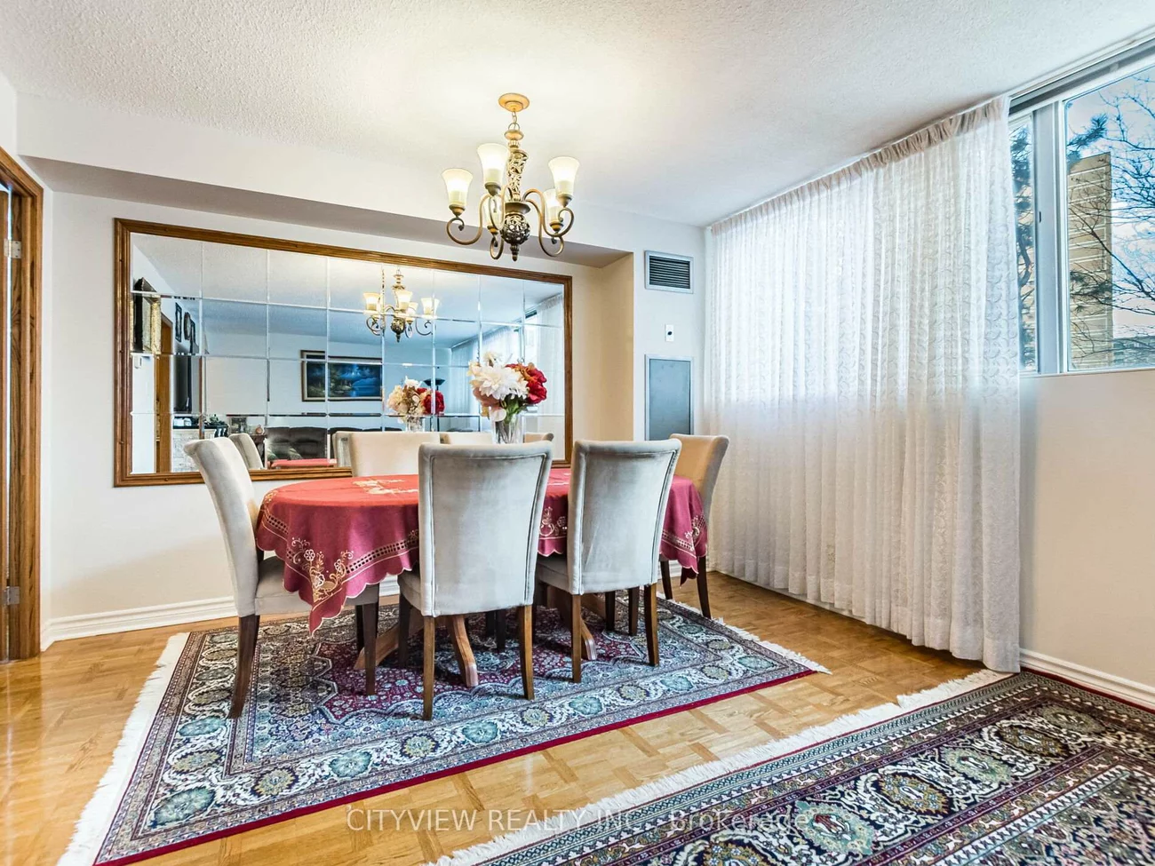 3700, Kaneff, Mississauga Valleys, Mississauga
