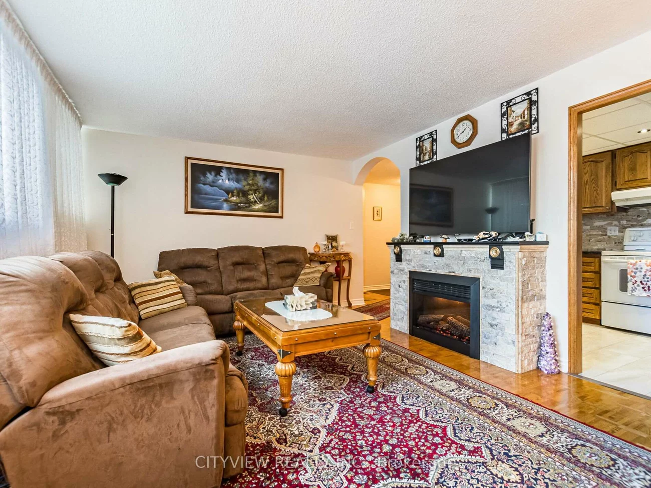 3700, Kaneff, Mississauga Valleys, Mississauga