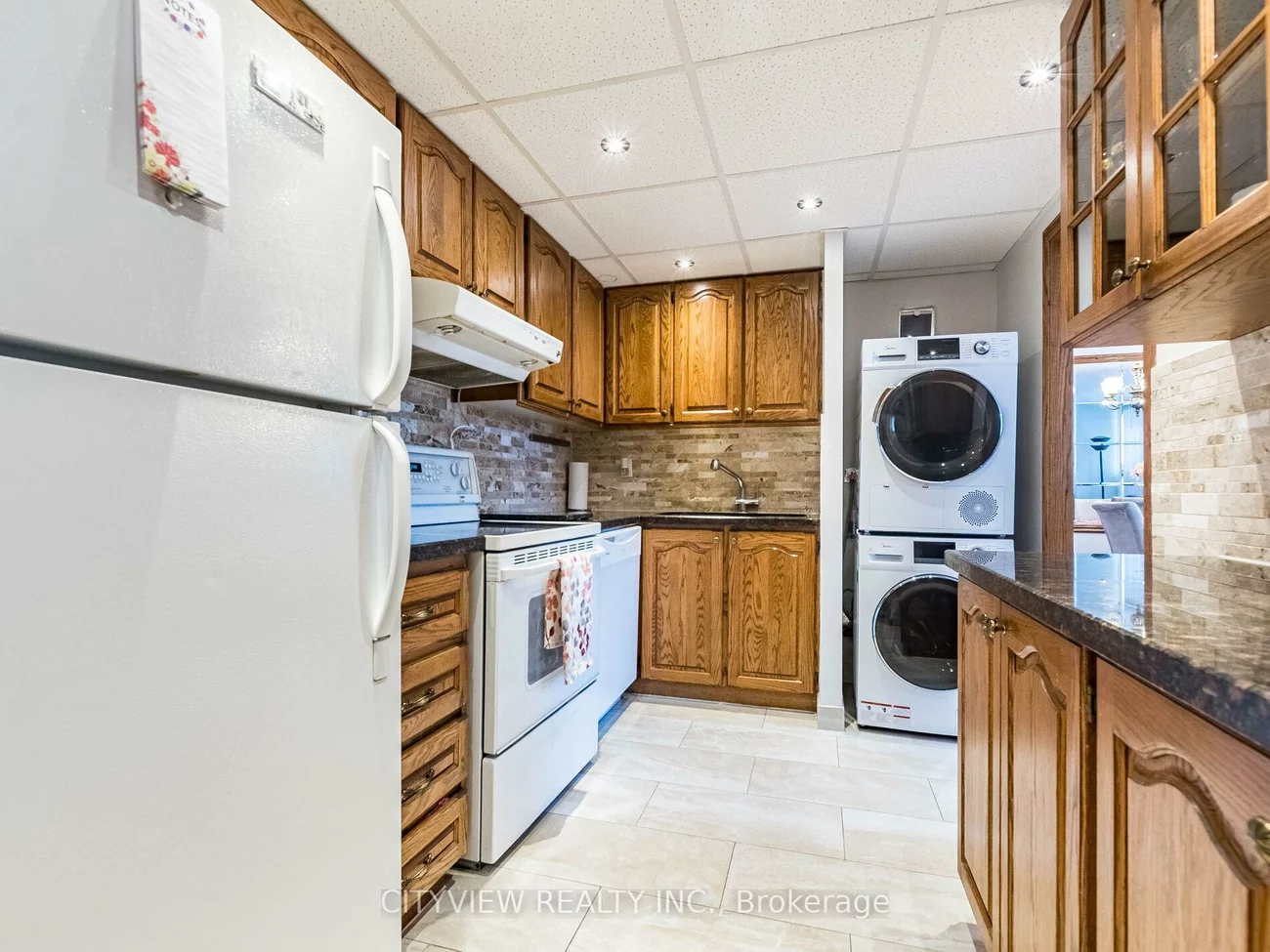 3700, Kaneff, Mississauga Valleys, Mississauga