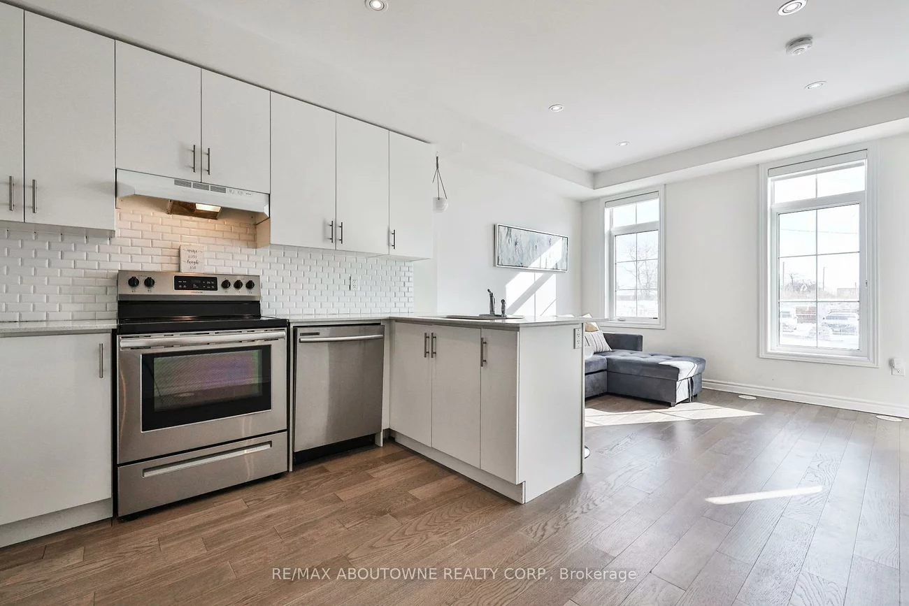 73, Armdale, Hurontario, Mississauga