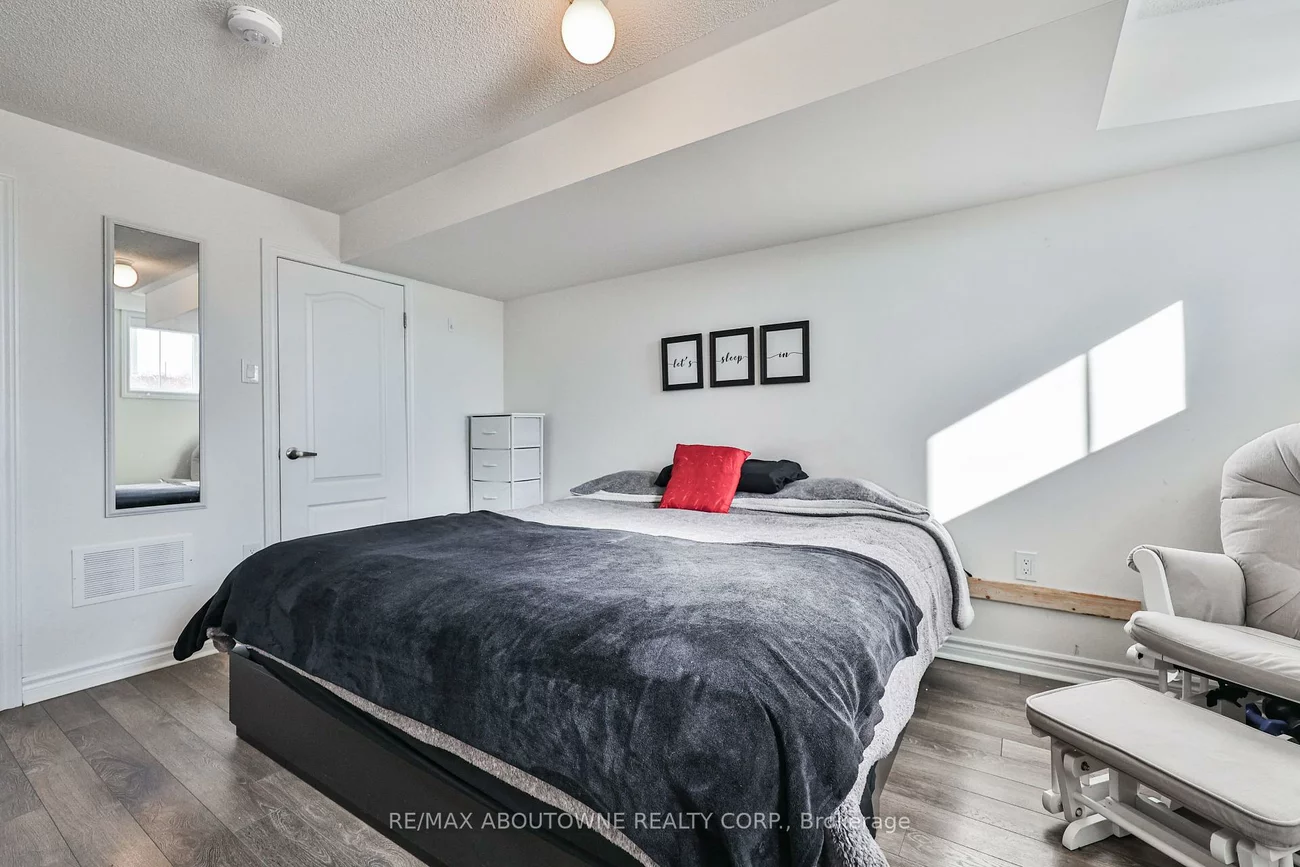 73, Armdale, Hurontario, Mississauga