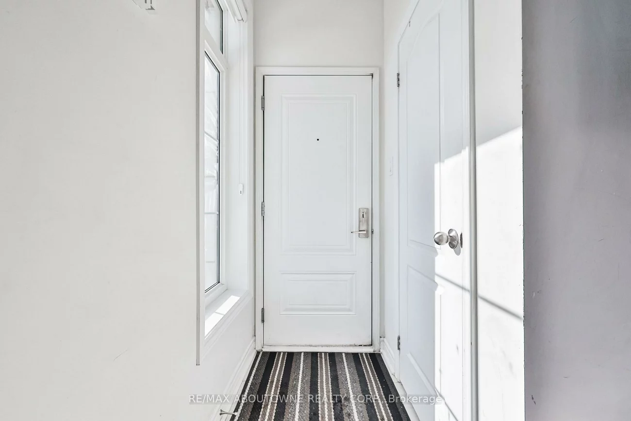 73, Armdale, Hurontario, Mississauga