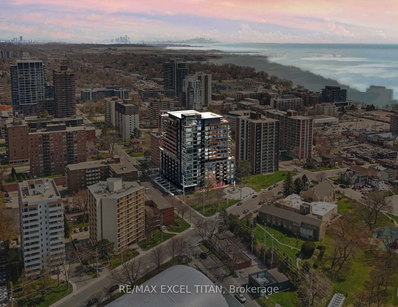 21, Park, Port Credit, Mississauga