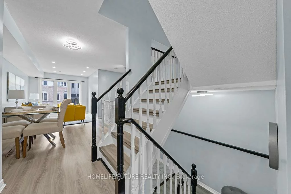 1050, Bristol, East Credit, Mississauga
