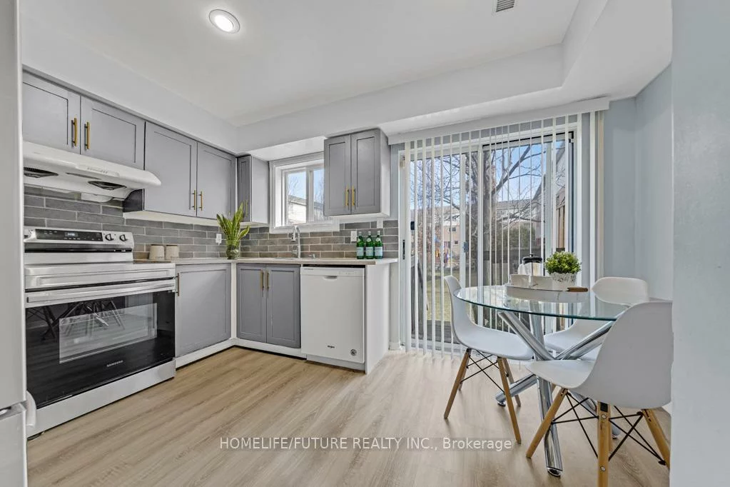 1050, Bristol, East Credit, Mississauga