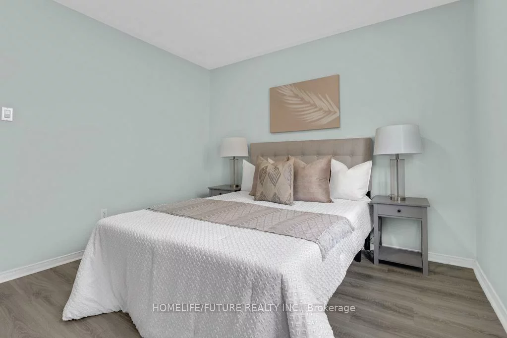 1050, Bristol, East Credit, Mississauga