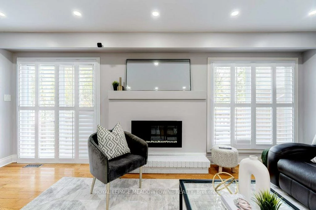 336, Queen, Streetsville, Mississauga