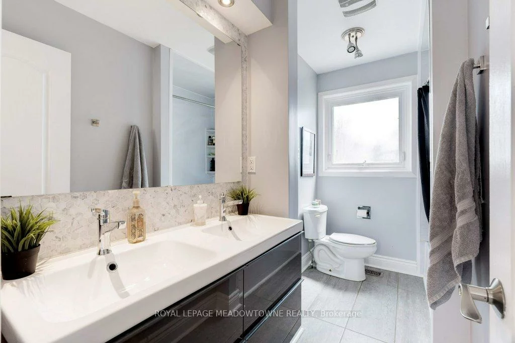 336, Queen, Streetsville, Mississauga