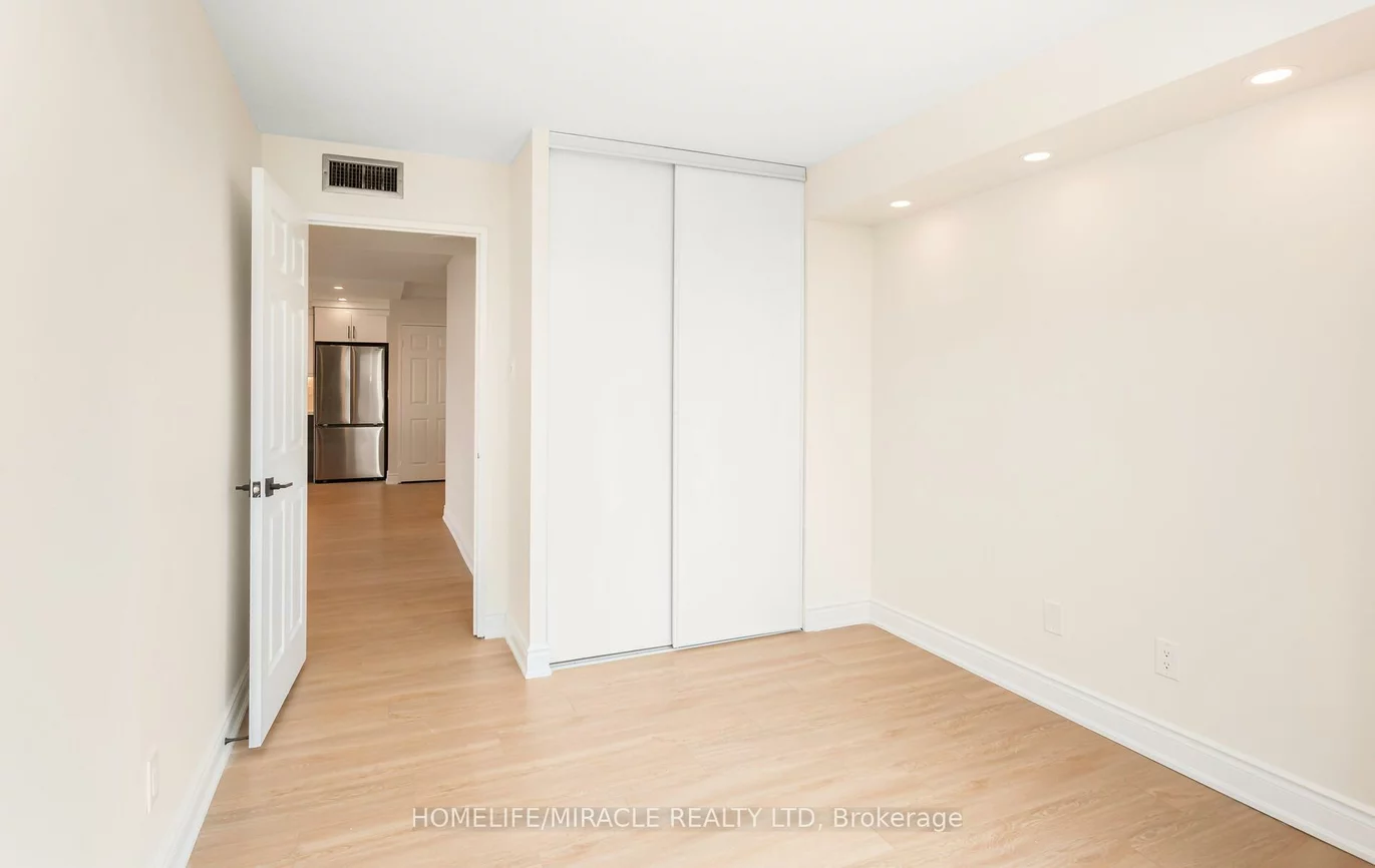4450, Tucana, Hurontario, Mississauga
