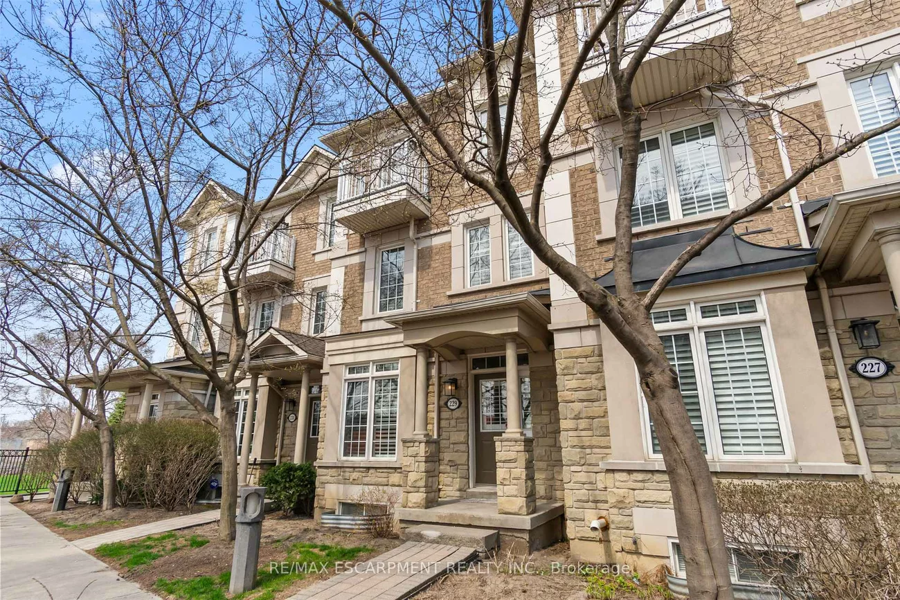 60, Rosewood, Port Credit, Mississauga