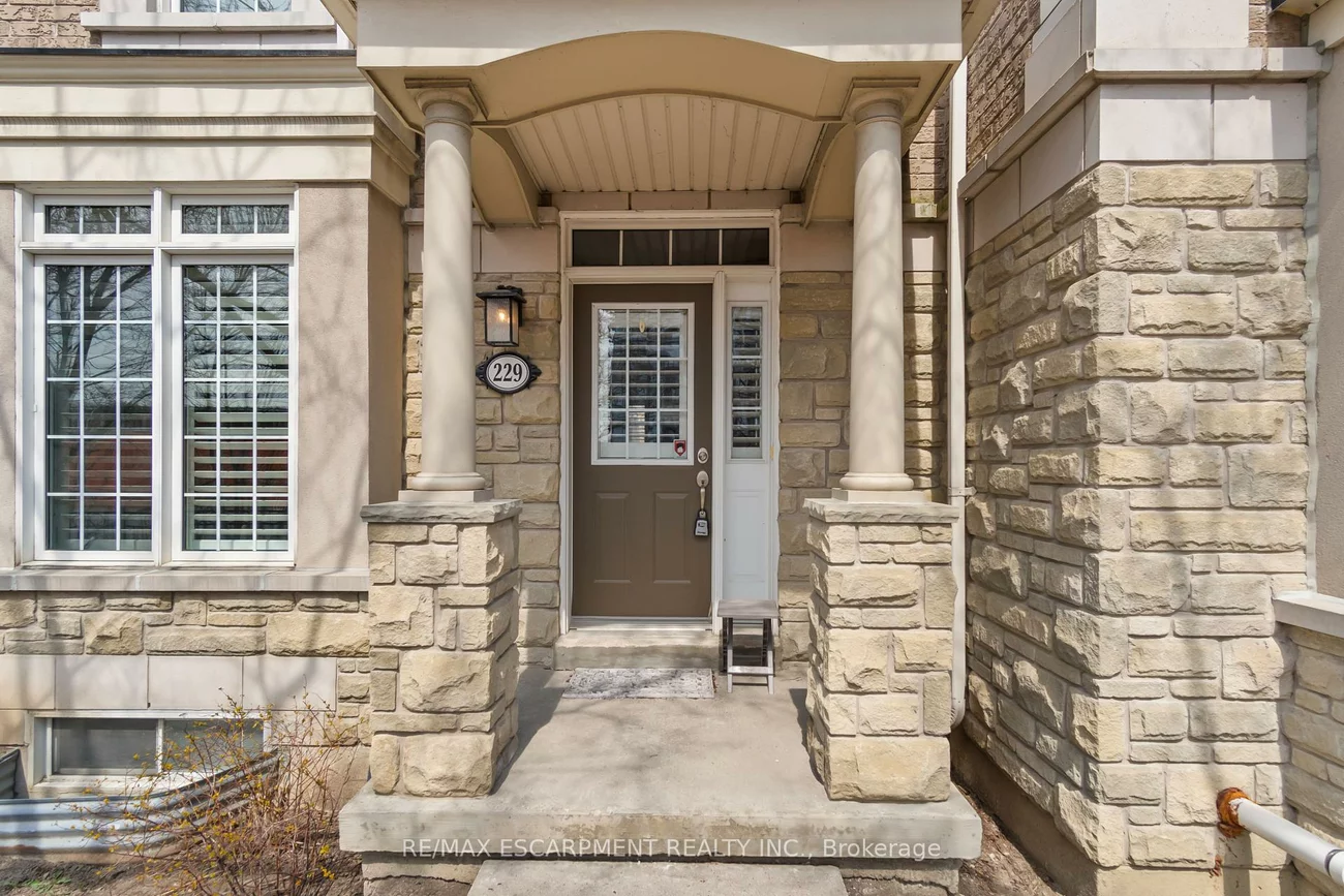60, Rosewood, Port Credit, Mississauga