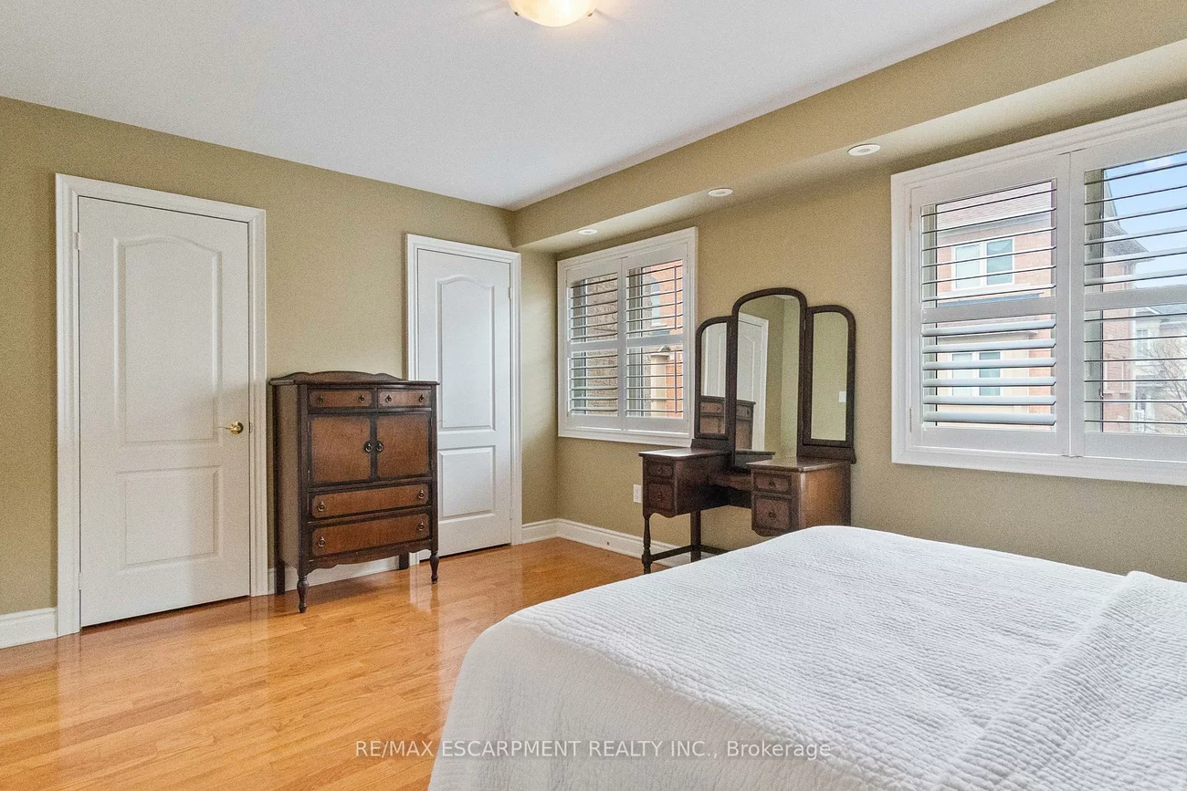 60, Rosewood, Port Credit, Mississauga