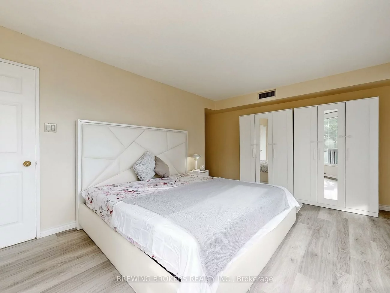 4450, Tucana, Hurontario, Mississauga