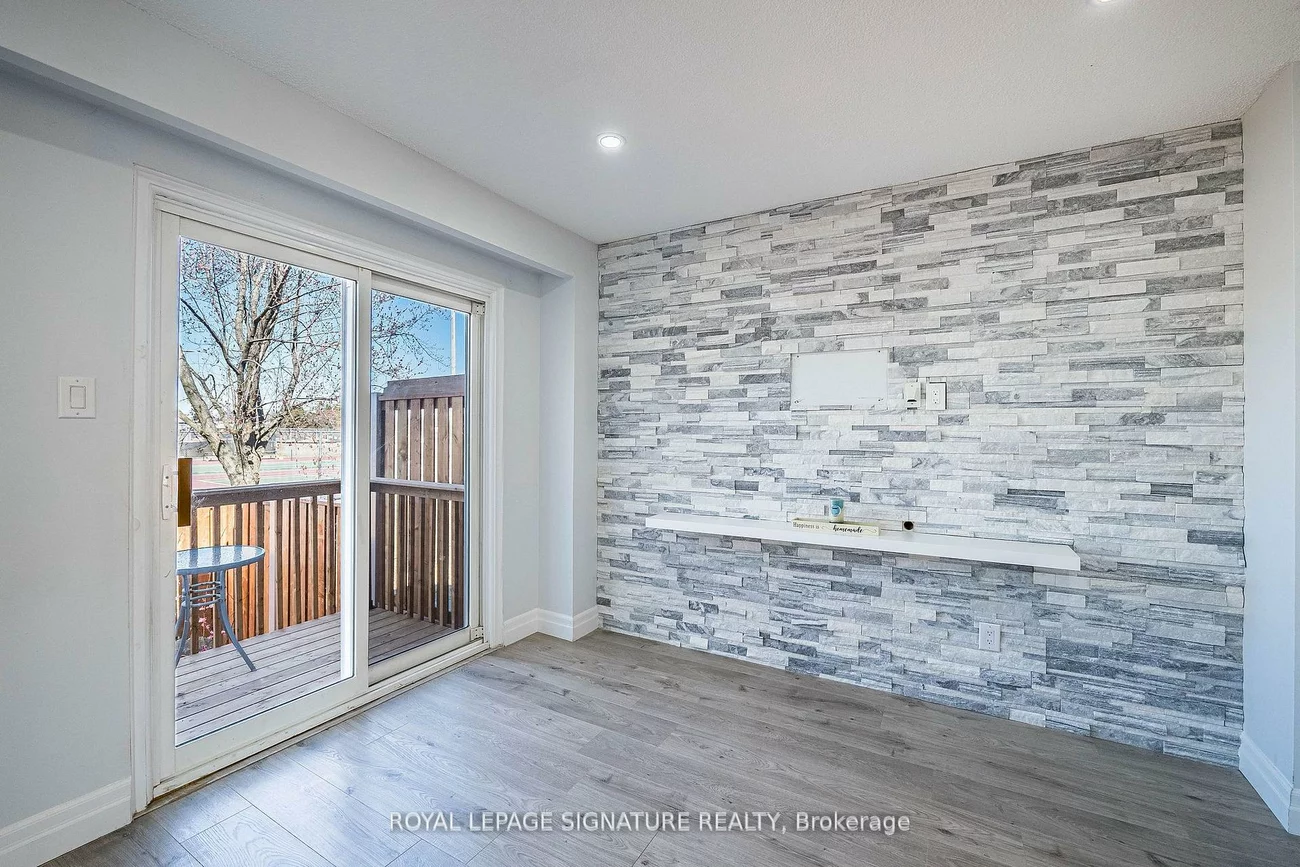 2445, Homelands, Sheridan, Mississauga