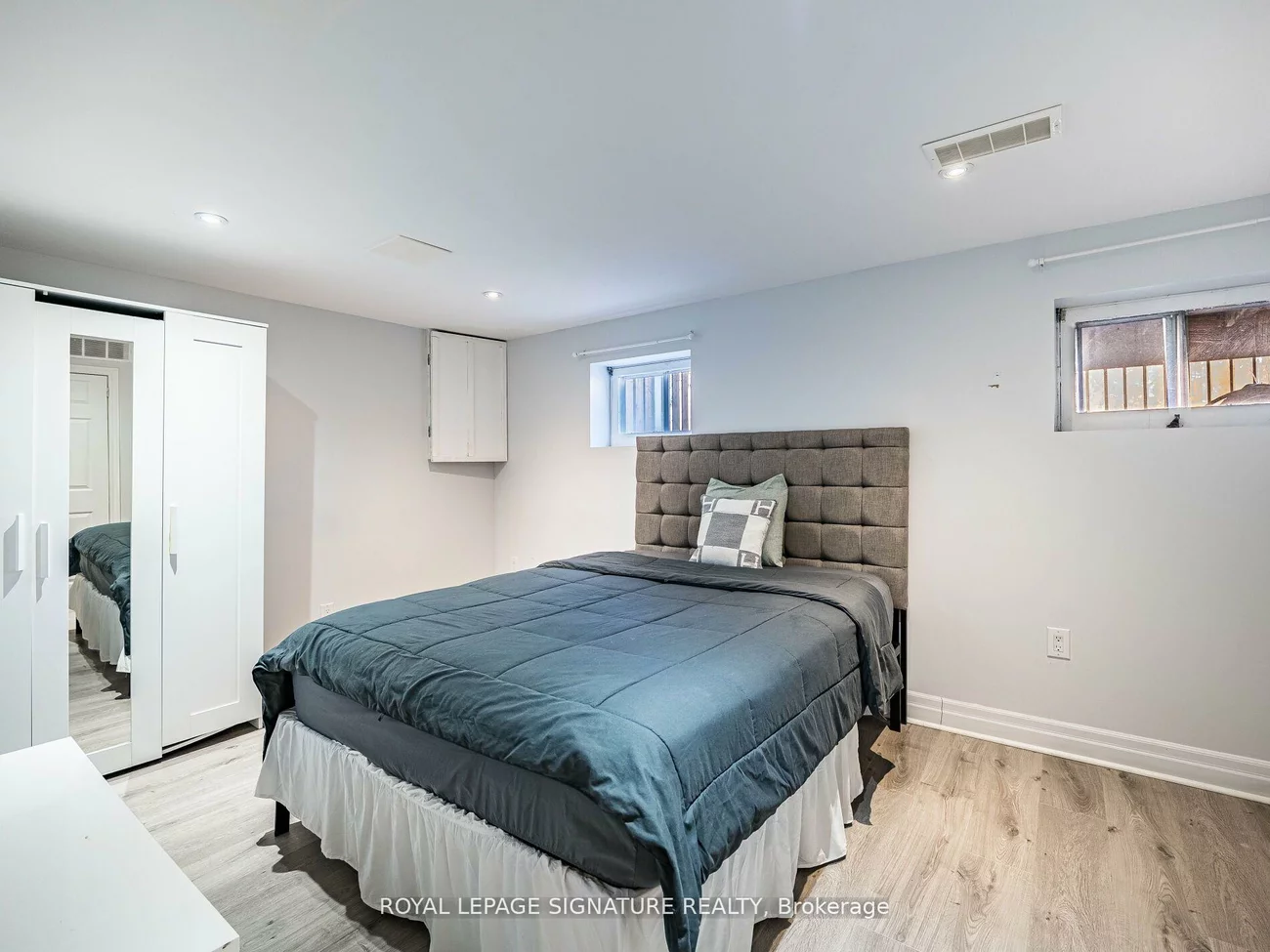 2445, Homelands, Sheridan, Mississauga