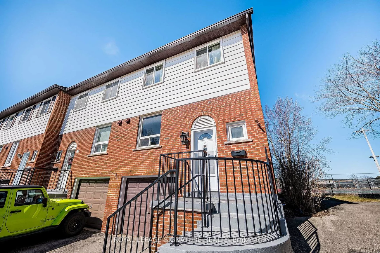 2445, Homelands, Sheridan, Mississauga