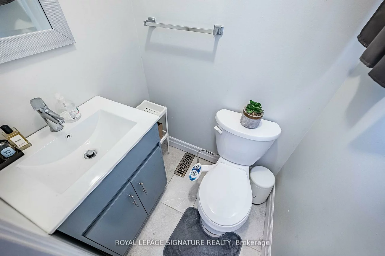 2445, Homelands, Sheridan, Mississauga