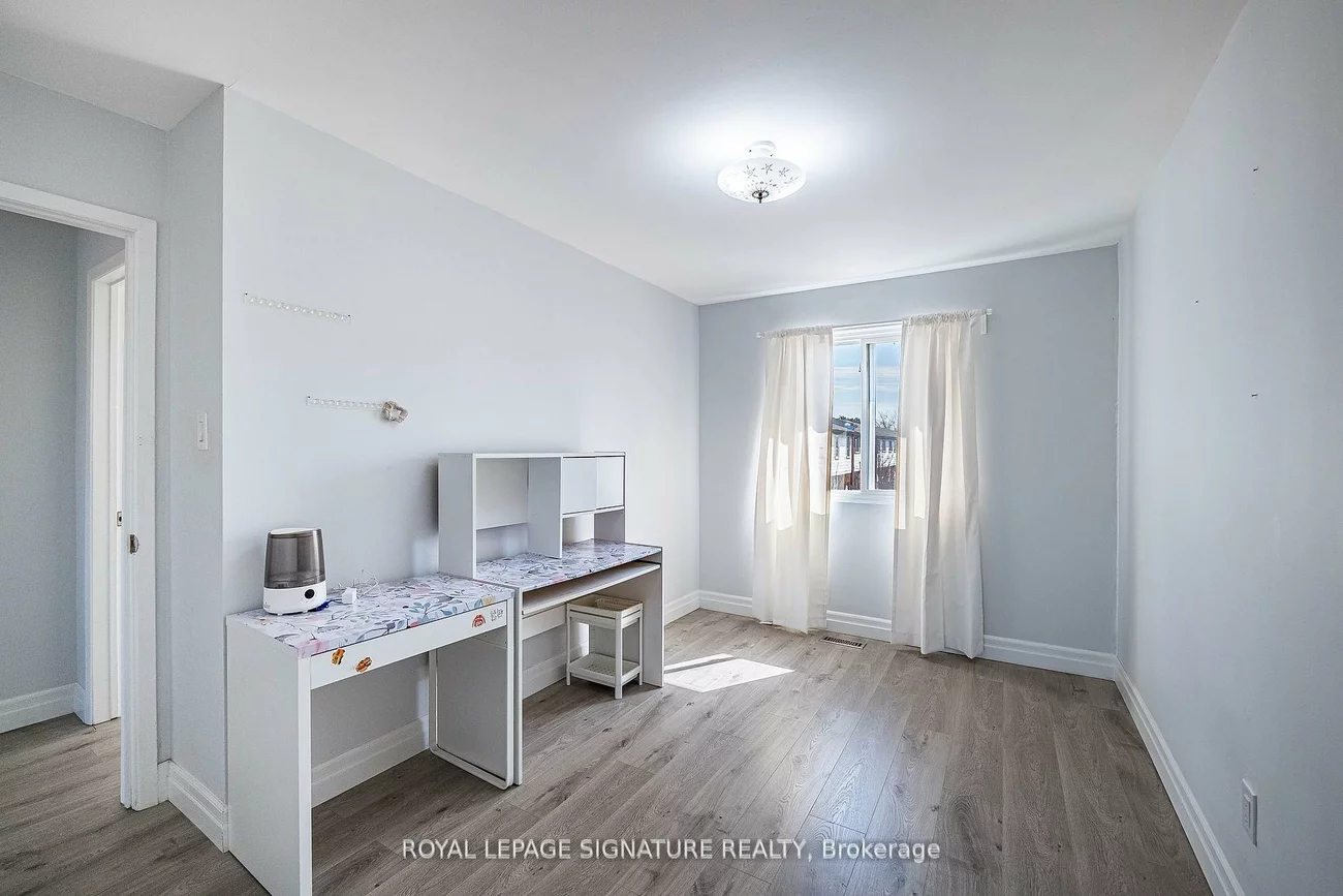 2445, Homelands, Sheridan, Mississauga