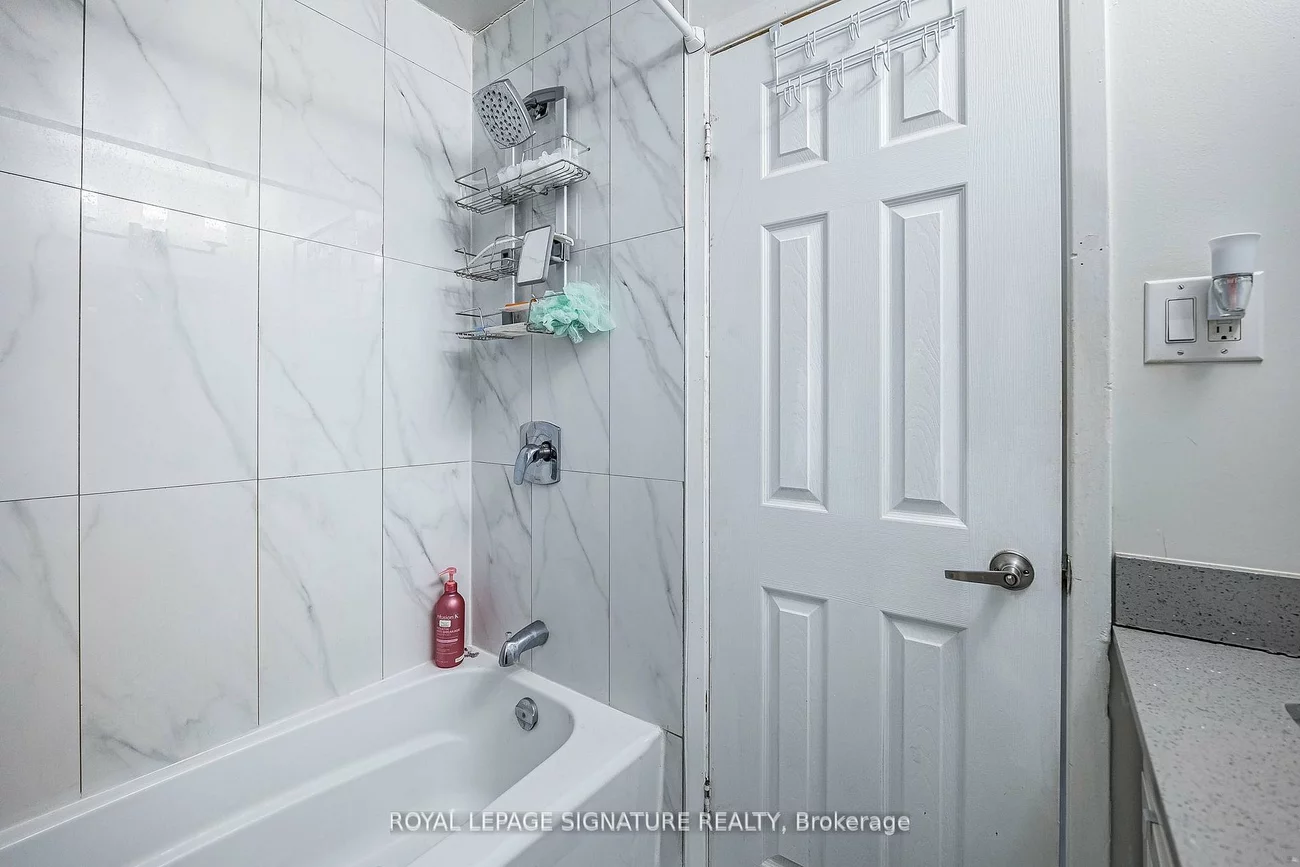 2445, Homelands, Sheridan, Mississauga