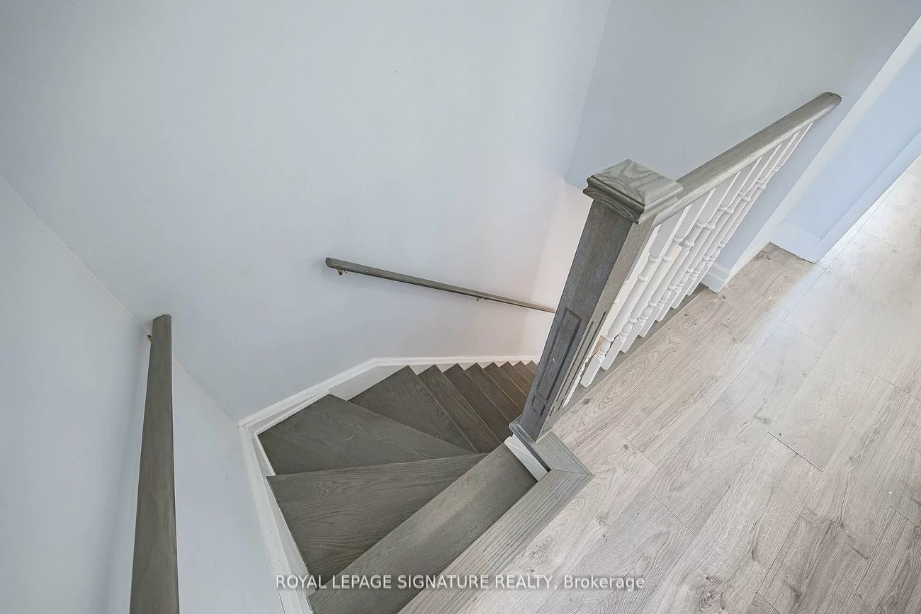 2445, Homelands, Sheridan, Mississauga