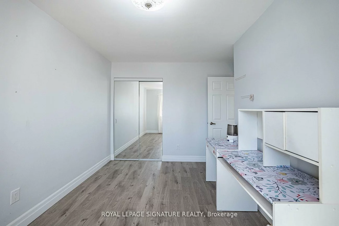 2445, Homelands, Sheridan, Mississauga