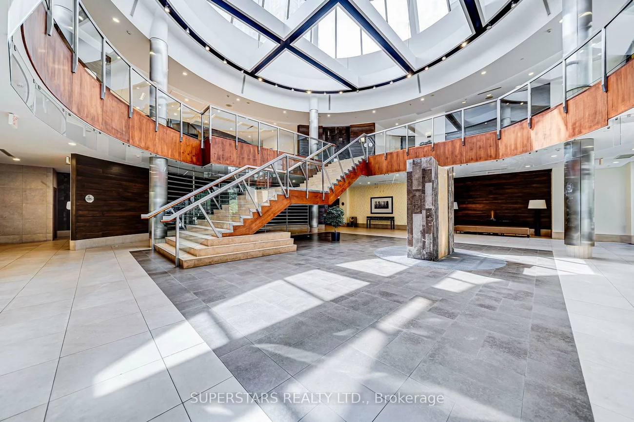 3888, Duke Of York, City Centre, Mississauga