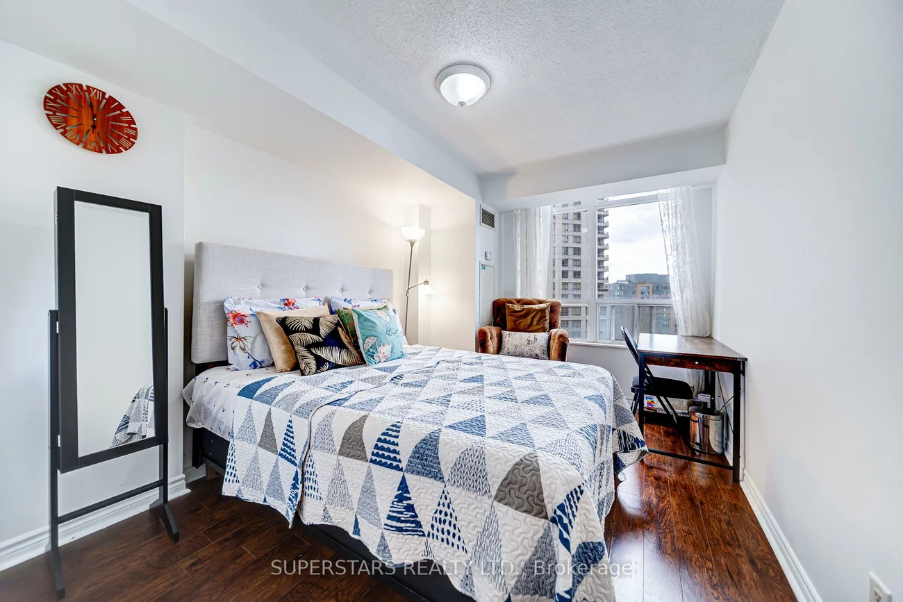 3888, Duke Of York, City Centre, Mississauga