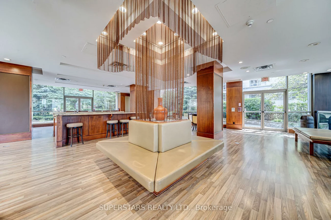 3888, Duke Of York, City Centre, Mississauga