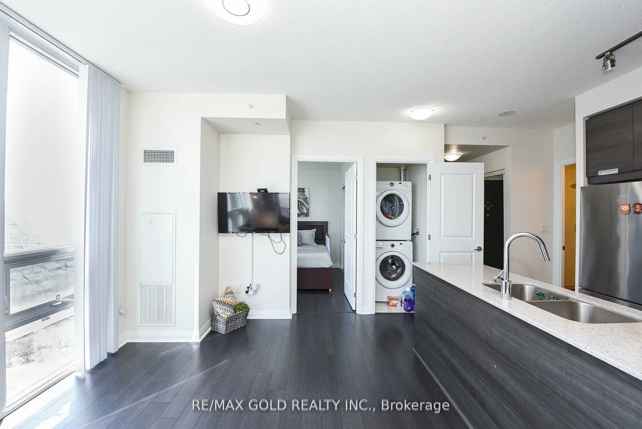 5033, Four Spring, Hurontario, Mississauga