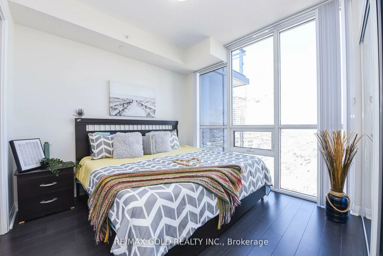 5033, Four Spring, Hurontario, Mississauga