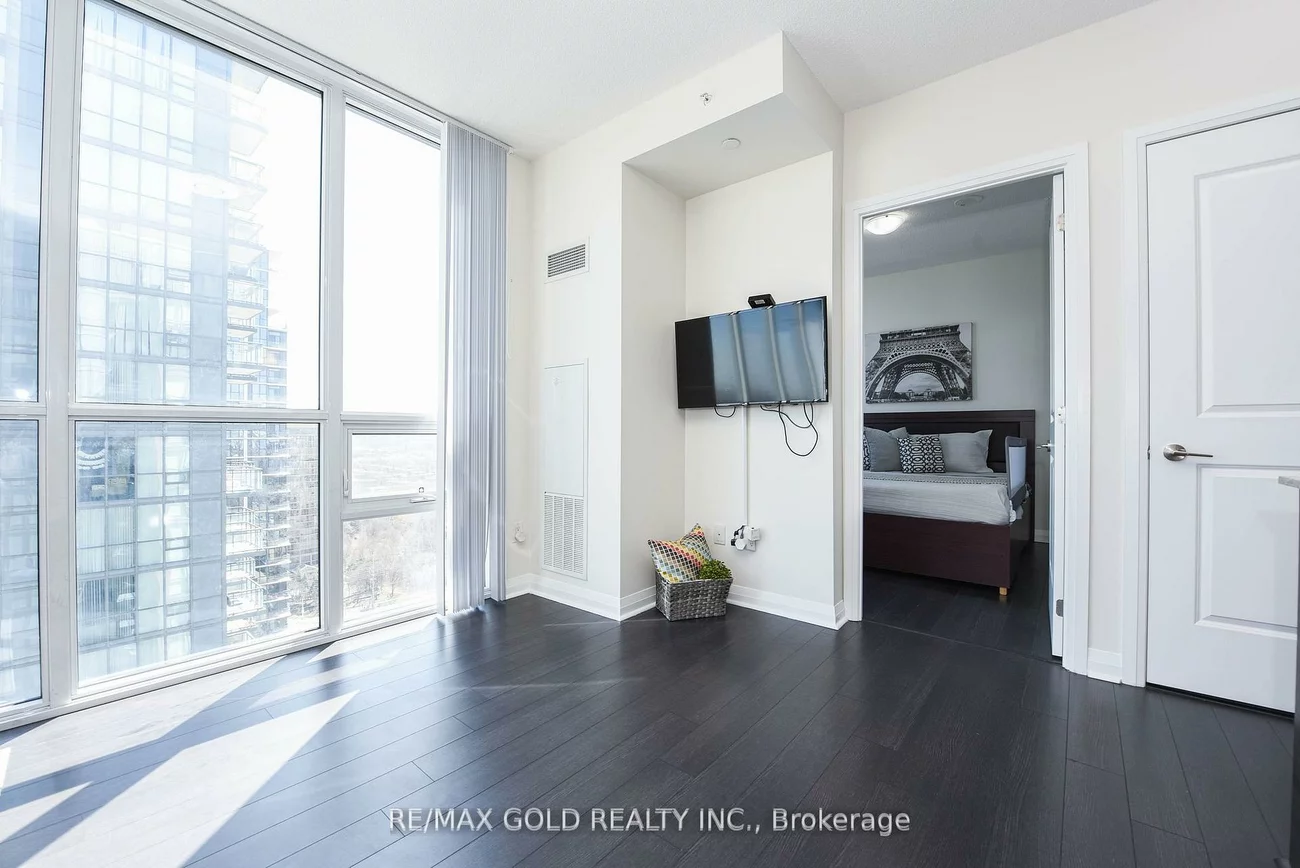 5033, Four Spring, Hurontario, Mississauga