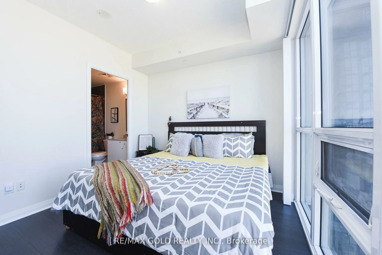 5033, Four Spring, Hurontario, Mississauga