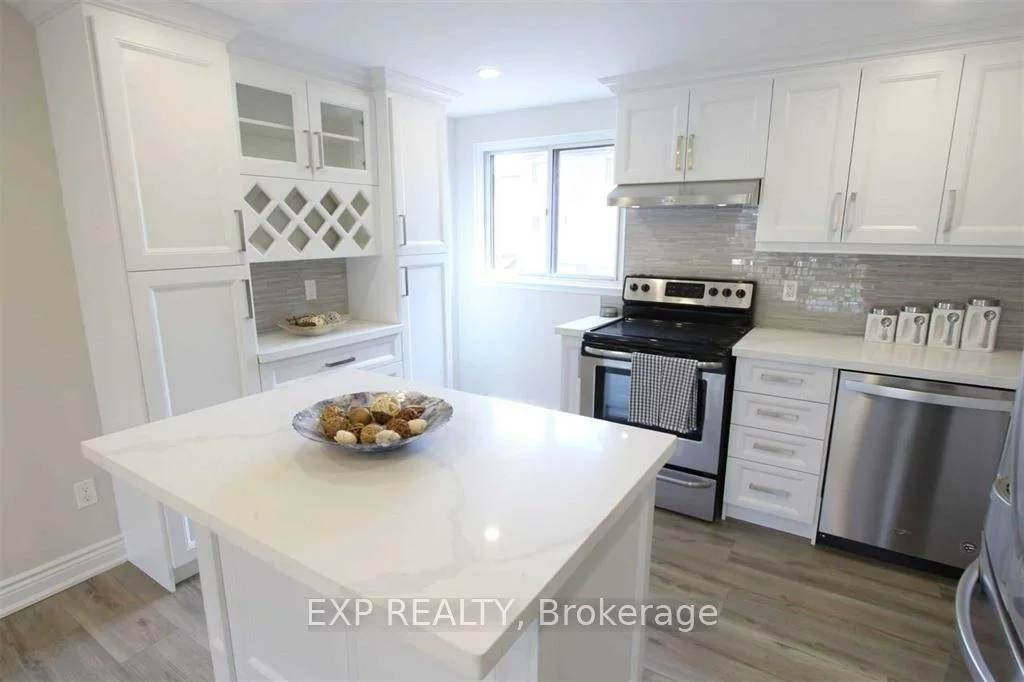180, Mississauga Valley, Mississauga Valleys, Mississauga