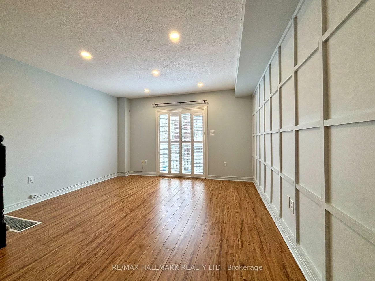 1128, Dundas, Erindale, Mississauga
