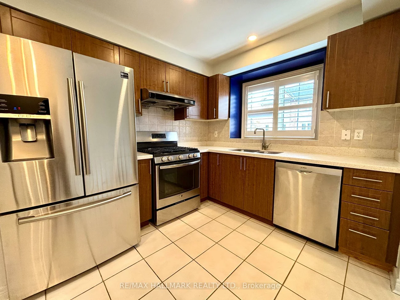 1128, Dundas, Erindale, Mississauga