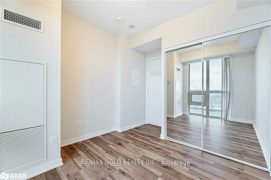 4633, Glen Erin, Central Erin Mills, Mississauga