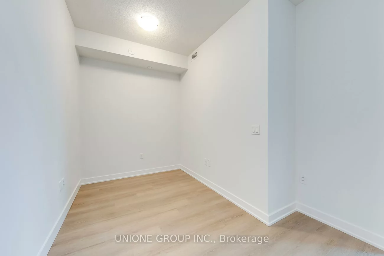 4055, Parkside Village, City Centre, Mississauga