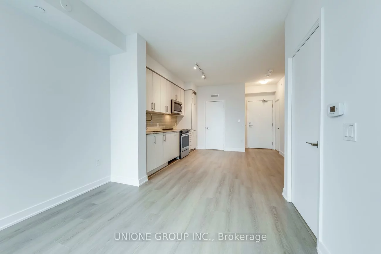 4055, Parkside Village, City Centre, Mississauga