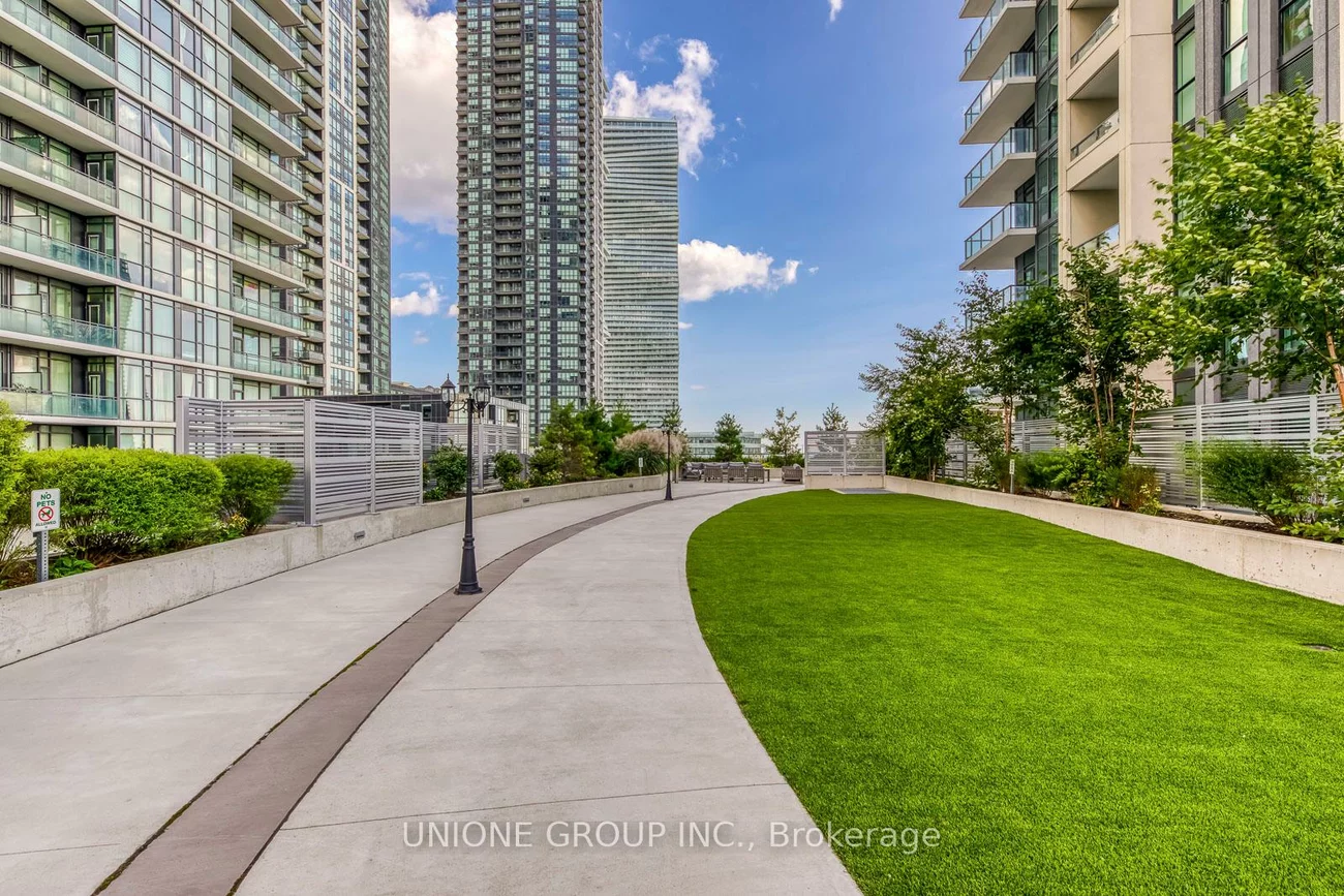4055, Parkside Village, City Centre, Mississauga