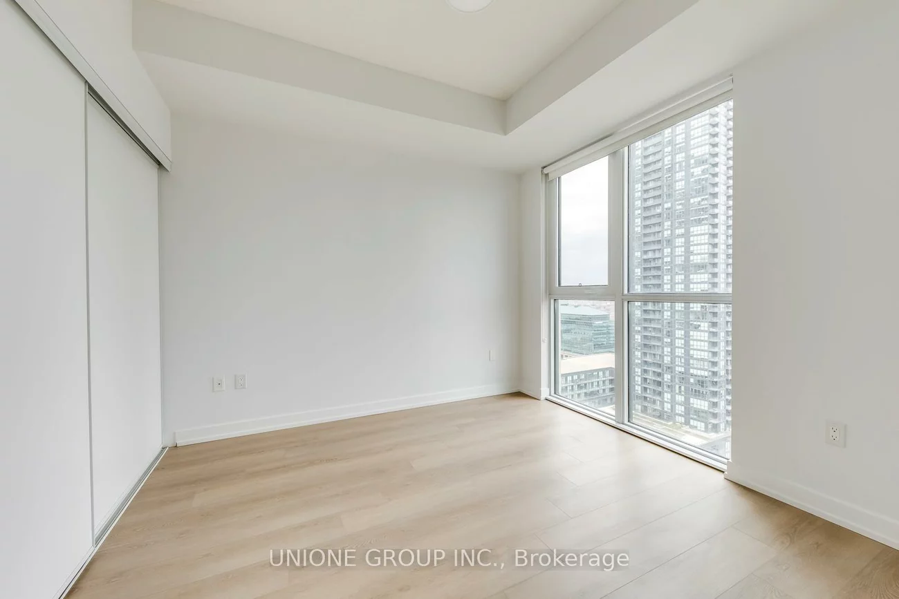 4055, Parkside Village, City Centre, Mississauga