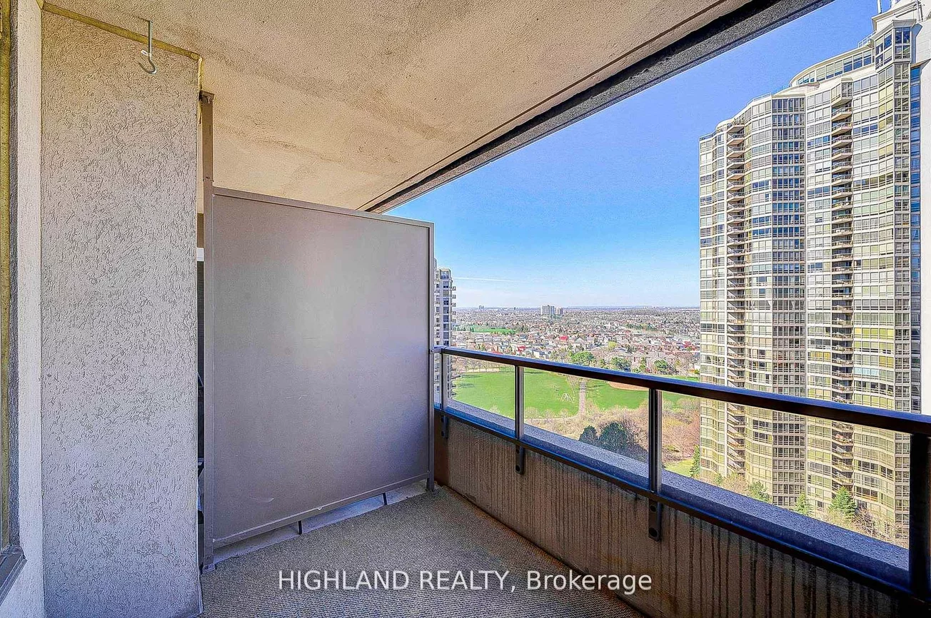 25, Kingsbridge Garden, Hurontario, Mississauga