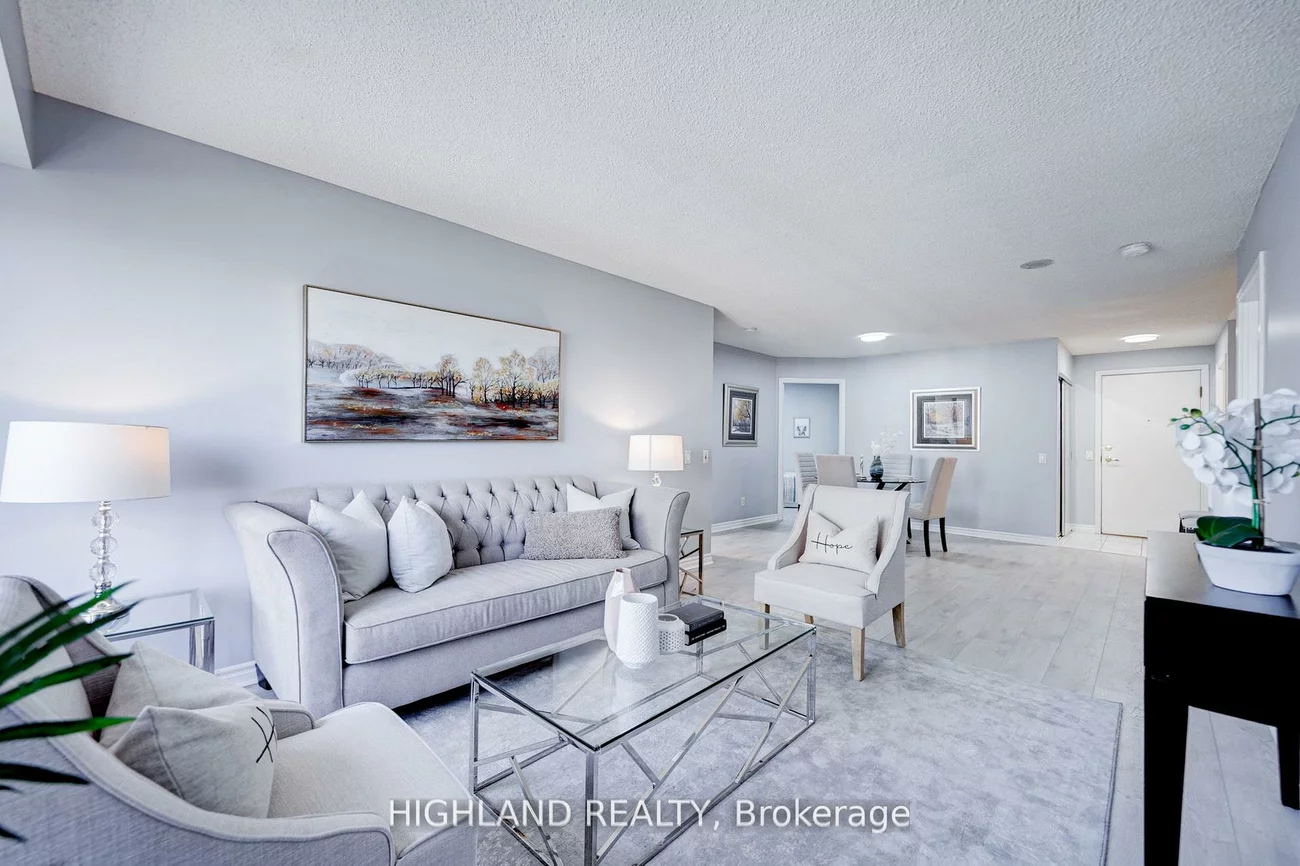 25, Kingsbridge Garden, Hurontario, Mississauga
