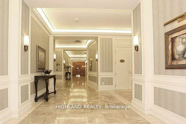 25, Kingsbridge Garden, Hurontario, Mississauga