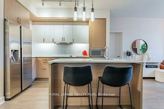 1575, Lakeshore, Clarkson, Mississauga