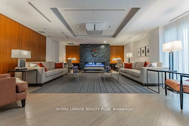 1575, Lakeshore, Clarkson, Mississauga